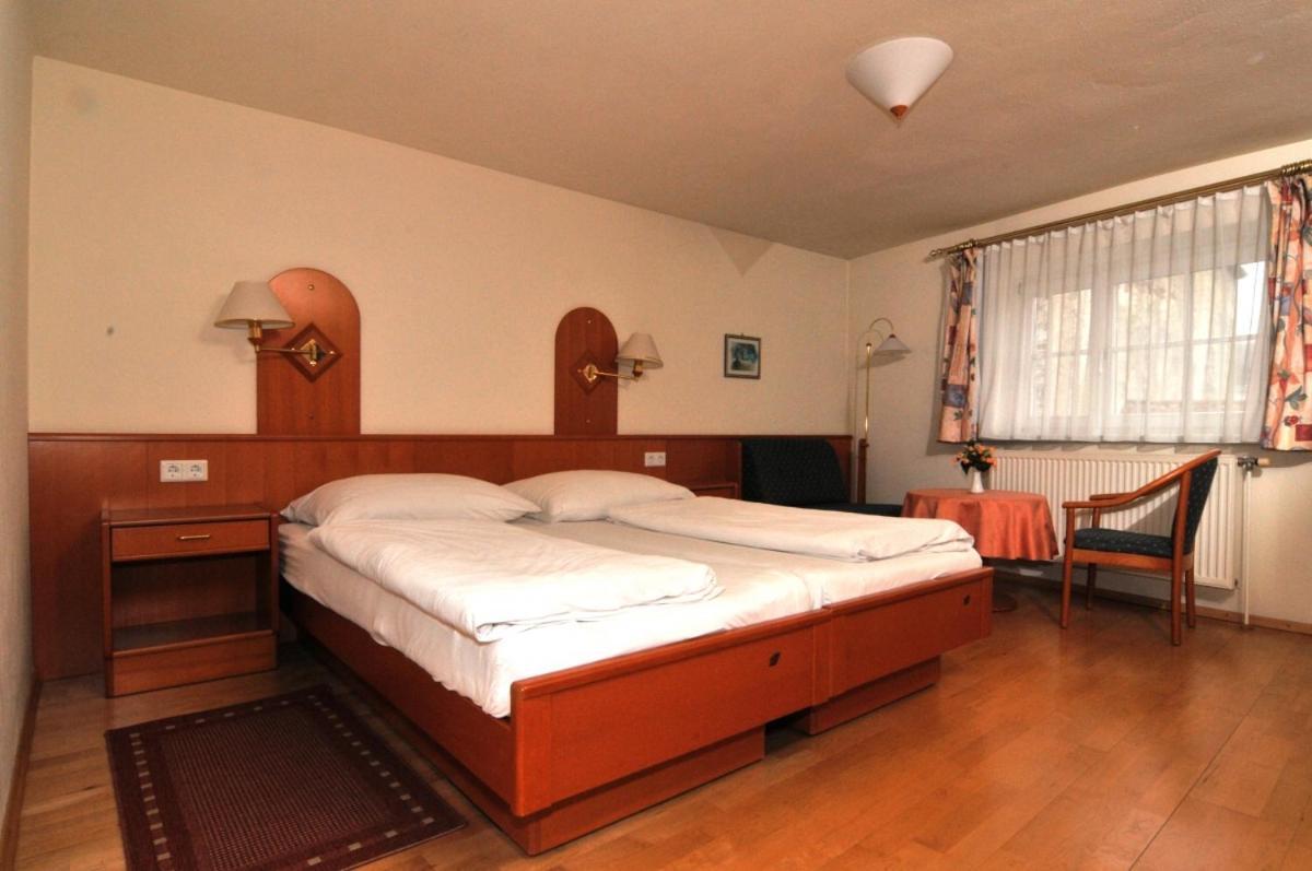 Apartment,946852984:JPEG